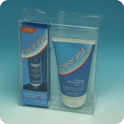 Scatola trasparente in plastica per confezionamento cosmetici con prodotti Clearasil – produzione Seriplast.