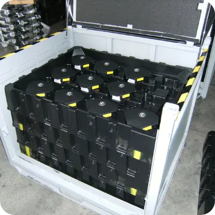 Vassoi protettivi termoformati per imballaggi industriali in casse pallet – SERIPLAST